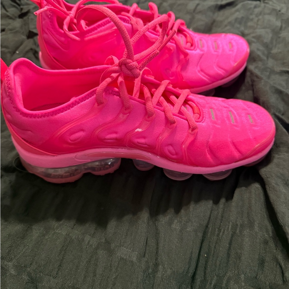 Vibrant Pink Nike Vapor Max